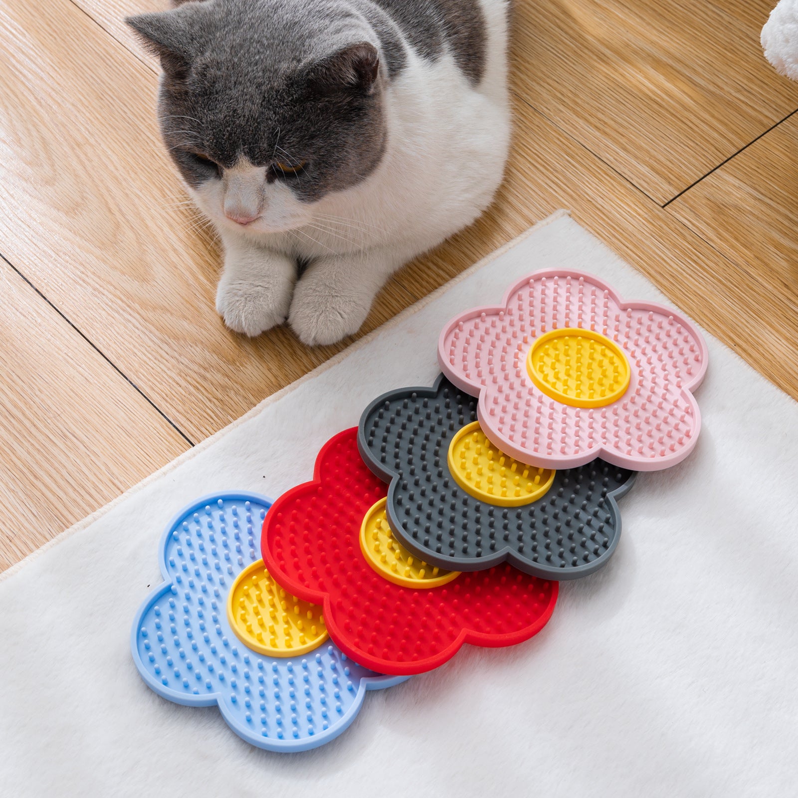🌻 Sunflower Dual-Color Lick Mat – Anti-Anxiety, Slow Feeder, Non-Slip Base 🍽️🐱